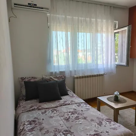 Apartament Mv *